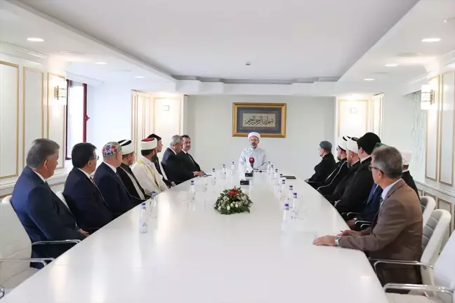Diyanet İşleri Başkanı Ali Erbaş, Rusya Federasyonu Dini İdaresi ve Müftüler Konseyi Başkanlığı heyetini kabul etti