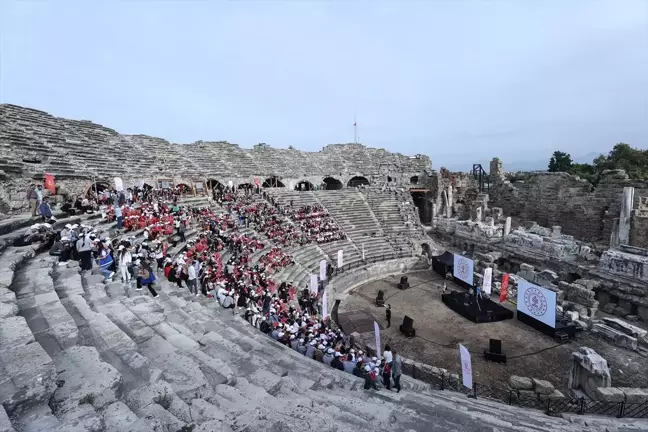 Cumhuriyetin 100. yılı kutlamaları kapsamında Antalya'da Kültürel Miras Koruyucuları Projesi-UNESCO programı düzenlendi