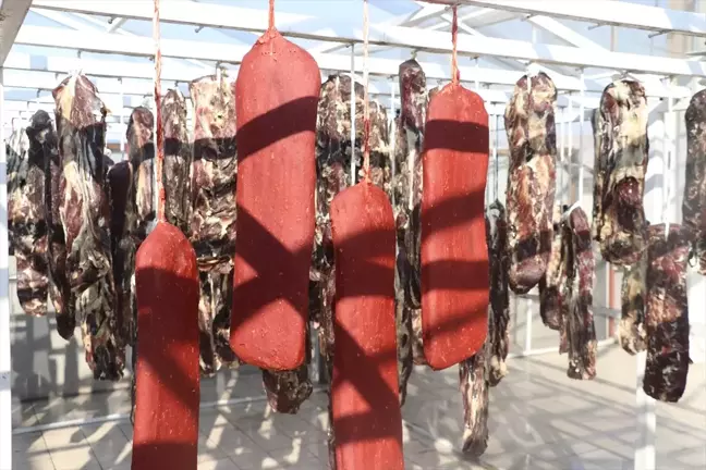 Kayserili Üreticiler Pastırma Üretimi İçin Mesai Harcıyor