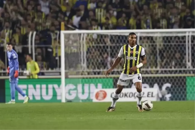 Fenerbahçe'nin Djiku'su ayağında kırık tespit edildi
