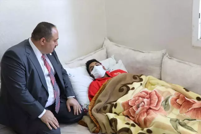 Şanlıurfa Belediye Başkanı yaralı askeri ziyaret etti