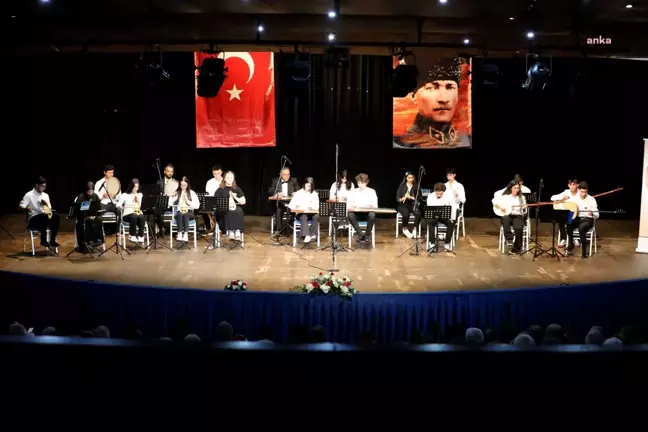Narlıdere'de, 'Cumhuriyetimizin 100. Yılında Çocuklarımızın Sesi' Konseri