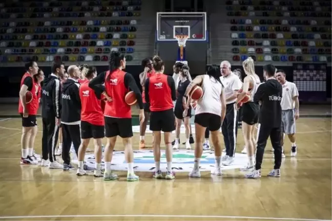 A Milli Kadın Basketbol Takımı, Slovakya maçı hazırlıklarına başladı