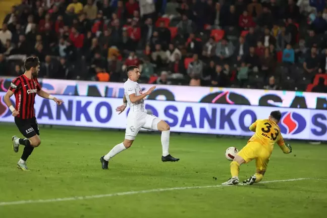 Gaziantep FK, Çaykur Rizespor'u 2-0 Yendi
