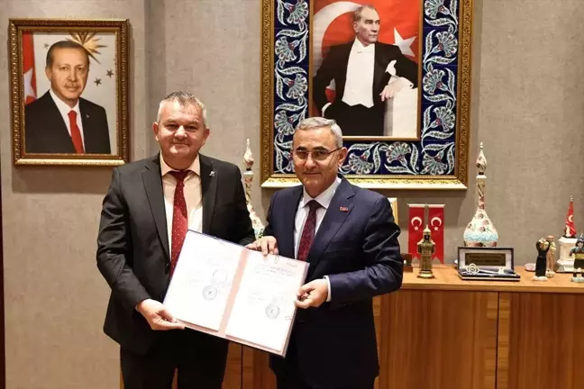 Kütahya Belediyesi Bosna Hersek'in Zivinice Belediyesi ile Kardeş Şehir Oldu