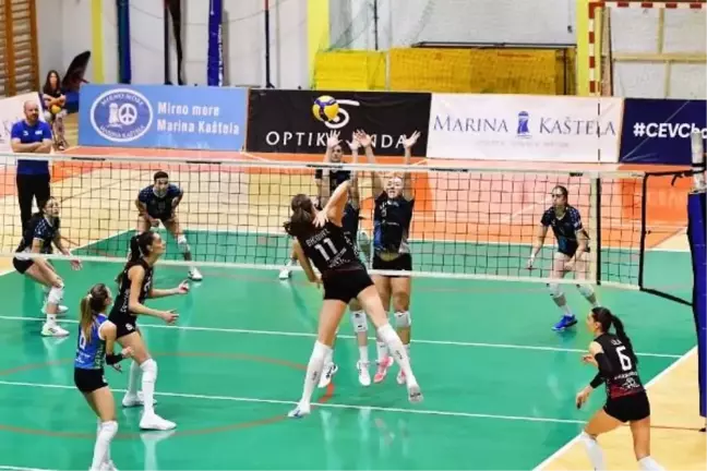 Nilüfer Belediyespor Kadın Voleybol Takımı Hırvatistan'ı mağlup ederek çeyrek finale yükseldi
