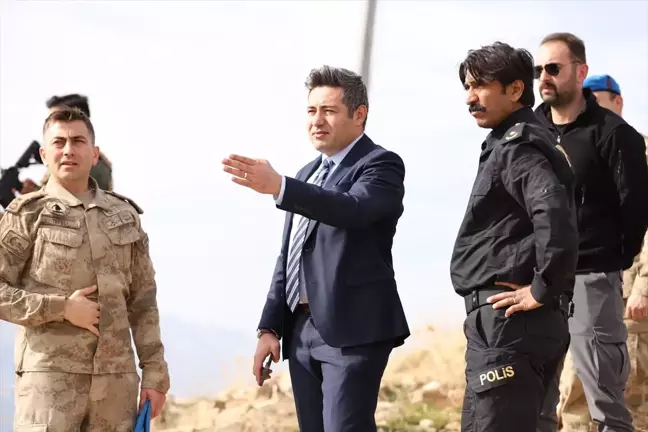 Bitlis Kaymakamı Mesir Tepe Üs Bölgesi ve Jandarma Karakolunu Ziyaret Etti