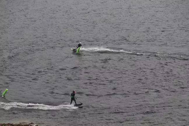 Türkiye Su Jeti ve Flyboard Şampiyonası ve Motosurf Şampiyonası Hasankeyf'te Gerçekleşti