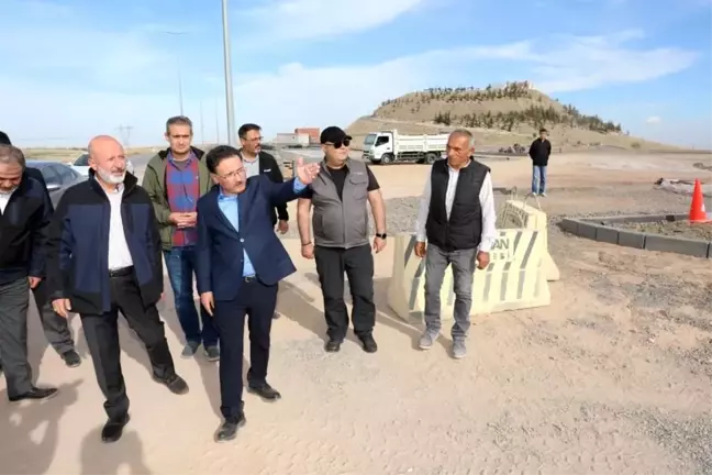 Kocasinan Belediye Başkanı Ahmet Çolakbayrakdar, Erkilet Millet Bahçesi'ni Vali Gökmen Çiçek'e Gezdirdi