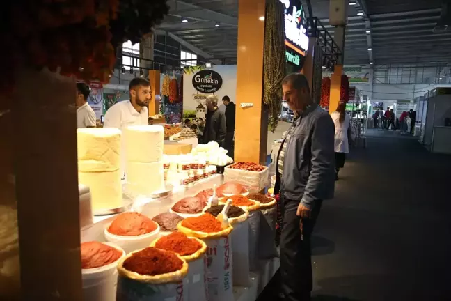 Diyarbakır'da 5. Mezopotamya Gurme ve Yöresel Lezzetler Fuarı Açıldı