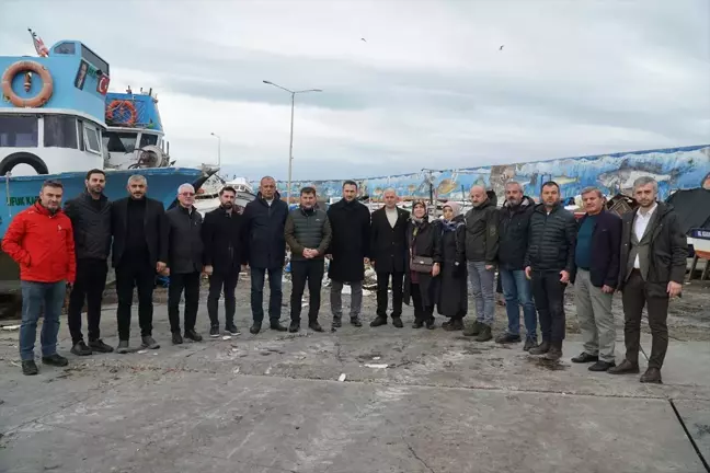 AK Parti Milletvekili Ercan Öztürk, Akçakoca'da fırtınadan zarar gören balıkçıların yanında olacak