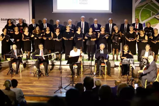 Didim Belediyesi'nin Kültür ve Sanat Etkinlikleri kapsamında Türk Halk Müziği Yurttan Sesler konseri gerçekleştirildi