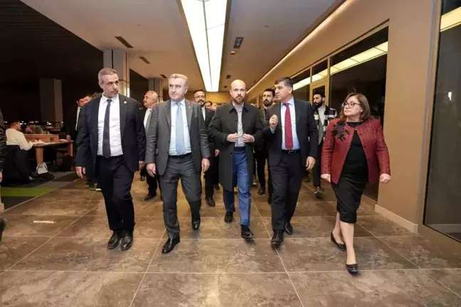Bak ile Erdoğan, D.T. Şehitkamil Sahnesi ve AGRO Park'ı inceledi