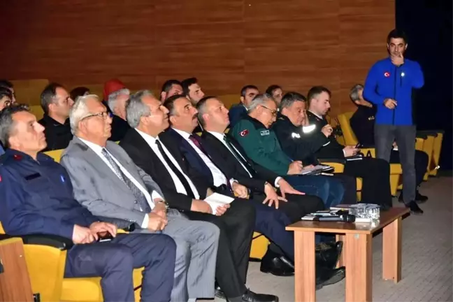 Zonguldak'ta Fırtına Tedbirleri İçin Toplantı Yapıldı