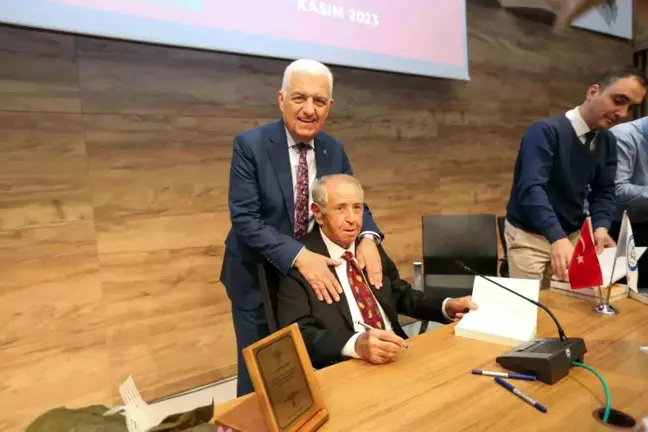 Muğla Büyükşehir Belediyesi Cumhuriyet Konferansı Düzenledi