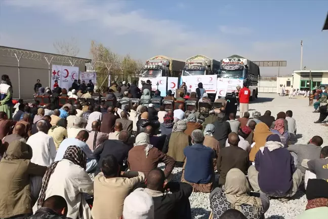 Türk Kızılayı, Afganistan'da madde bağımlılarına yardım gönderdi