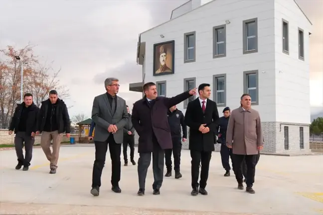 Karaman Valisi Kazımkarabekir ilçesini ziyaret etti