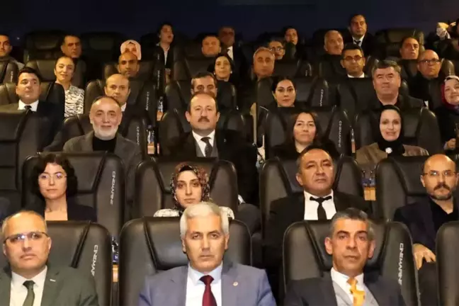 Öğretmenler 'Aybüke: Öğretmen Oldum Ben' filmini izledi
