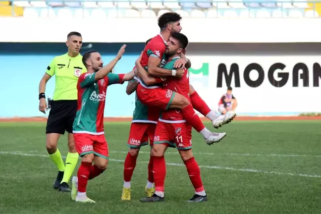 Karşıyaka'nın golcüleri Yasin Ozan ve Enes Nalbantoğlu takımın yarısından fazla golüne katkı sağladı
