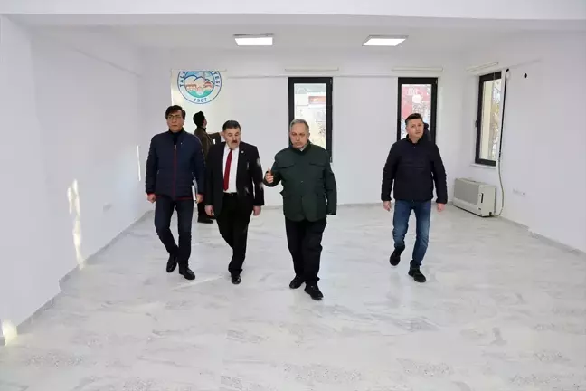Talas Belediye Başkanı Mustafa Yalçın, Kuruköprü Sosyal Tesisi'ni inceledi