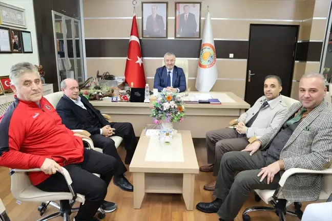19 Mayıs Belediye Spor Kulübü Sporcuları Başkanı Ziyaret Etti