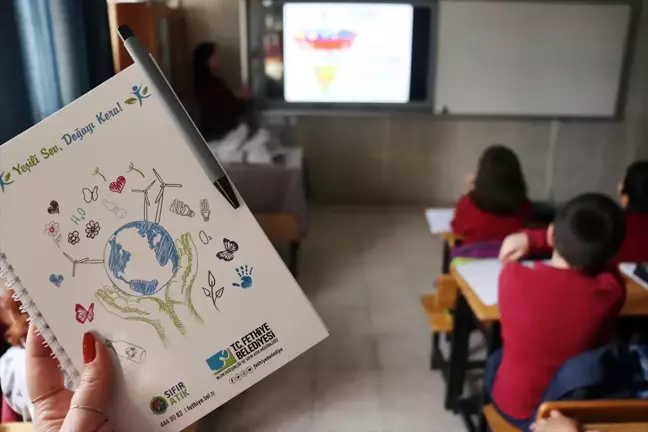 Fethiye'de İlkokul Öğrencilerine Çevre Koruma Eğitimleri Veriliyor