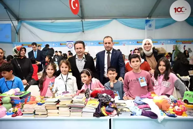 Tuzla Belediyesi Çocuk Girişimciler Çarşısı Filistinli Çocuklar İçin Düzenlendi