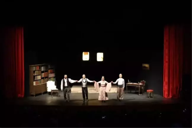 Bilecik Valisi Şefik Aygöl devlet tiyatrosunu şehre geri kazandırdı