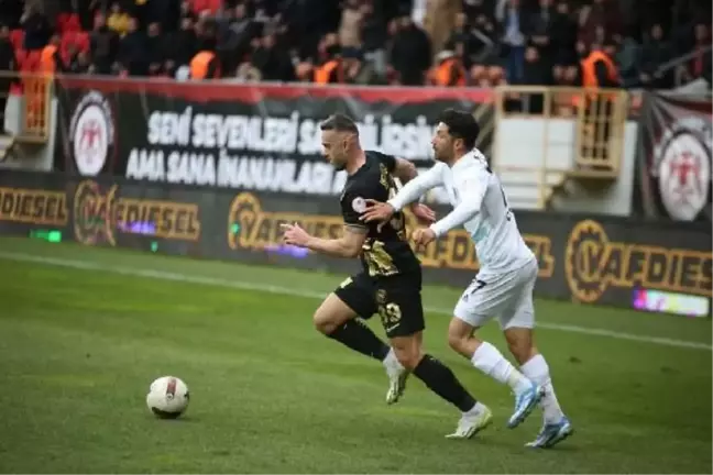 Çorum FK, Erzurumspor FK'yı 4-1 mağlup etti