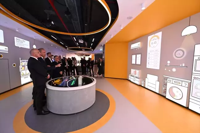 Enerjisa Enerji, Ankara Söğütözü Müşteri Hizmetleri Merkezi'ni sektöründe ilk olan konseptiyle açtı