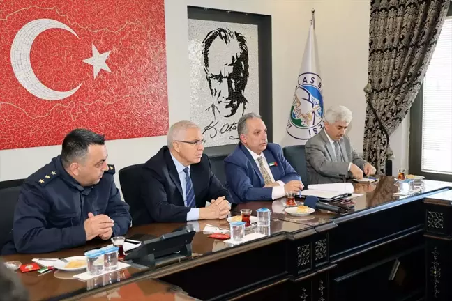 Talas Belediye Başkanı Mustafa Yalçın Muhtarlarla Toplantı Yaptı