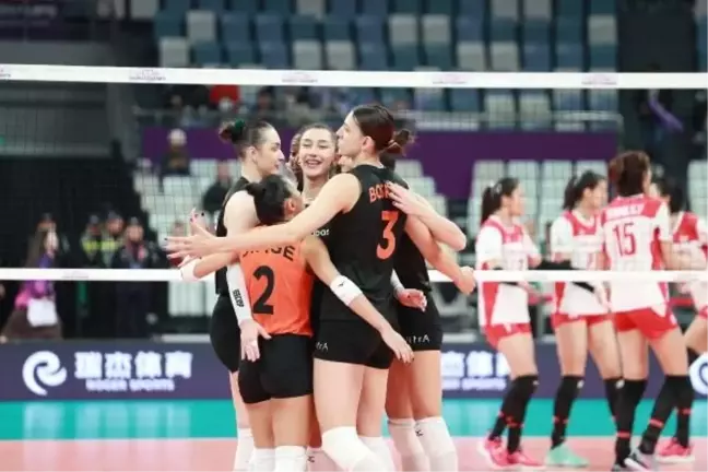 Eczacıbaşı Dynavit, Tianjin Bohai Bank'ı 3-0 yenerek yarı finale yükseldi