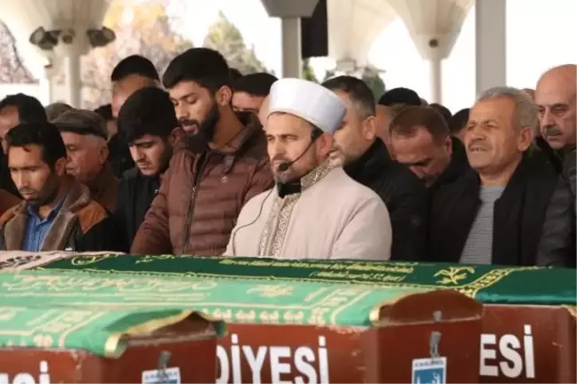 Erkek Şiddetiyle Hayatını Kaybeden Nursena Kozan Son Yolculuğuna Uğurlandı