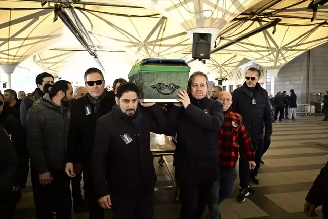 Oyman Atabay'ın cenazesi Ankara'da toprağa verildi