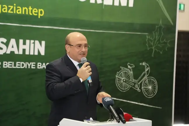 Gaziantep Büyükşehir Belediyesi Nizip'teki Öğretmenlere Bisiklet Dağıttı