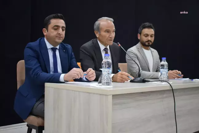 Arguvan Belediye Başkanı Mehmet Kızıldaş, Malatya Arguvan Spor'un Olağanüstü Genel Kurul Toplantısı'na katıldı