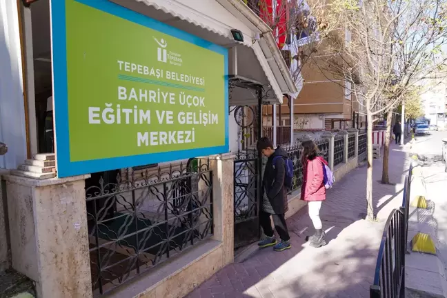 Tepebaşı Belediyesi tarafından açılan Bahriye Üçok Eğitim ve Gelişim Merkezi yoğun ilgi görüyor