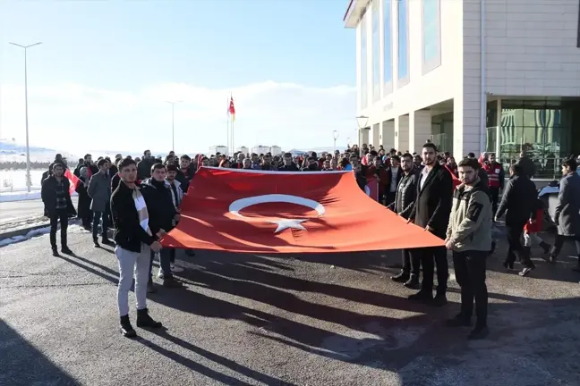 Bayburt'ta Şehitlere Saygı Yürüyüşü Gerçekleştirildi