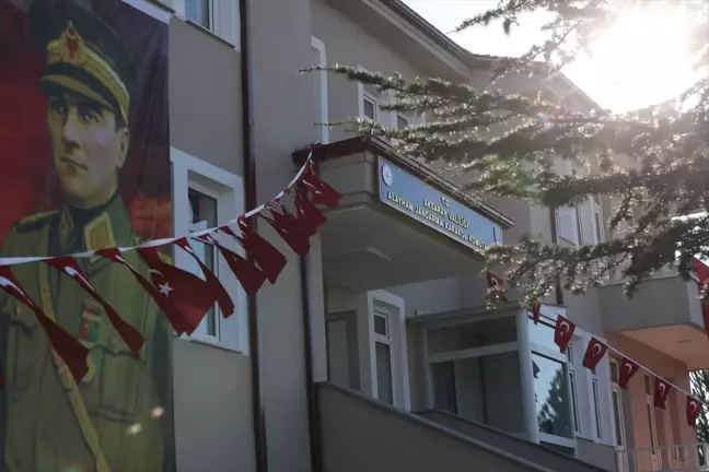 Aksaray'da Alayhan Jandarma Karakolu Hizmete Açıldı