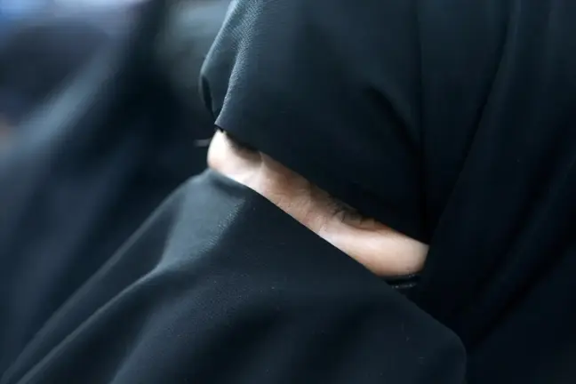 İran'da İsrail saldırısında öldürülen komutan için cenaze töreni düzenlendi
