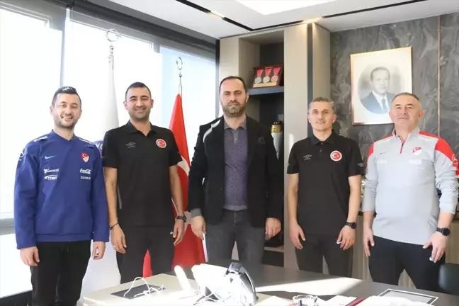 İşitme Engelliler Futsal Takımı'nın teknik ekibi açıklandı