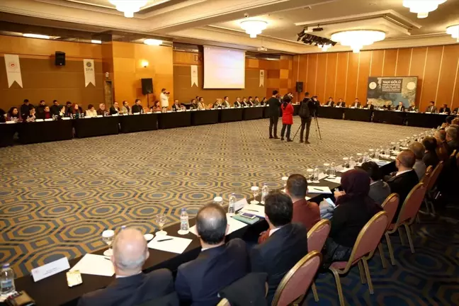 Van Gölü Havzası'nda Kirlilikle Mücadele Toplantısı Düzenlendi