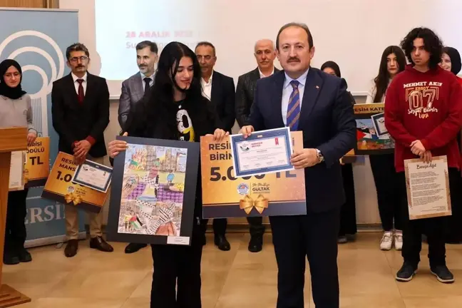 Yüreğimdesin Filistin Konulu Liselerarası Resim ve Şiir Yarışmasında Dereceye Girenlere Ödülleri Verildi