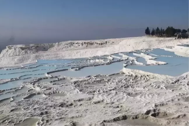 Pamukkale 2023'te 2 Milyon 200 Bin Kişi Tarafından Ziyaret Edildi