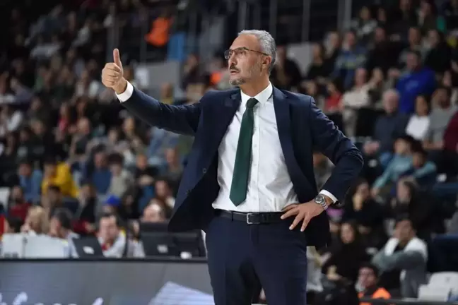 Manisa Büyükşehir Belediyespor, Hakan Demir'i başantrenör olarak atadı