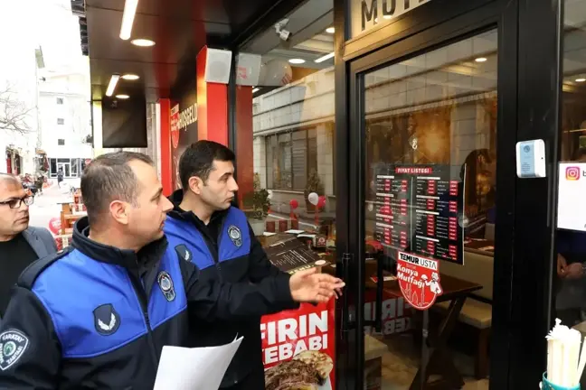 Karatay Belediyesi Zabıta Müdürlüğü iş yerlerinde yeni fiyat uygulaması denetimi yapıyor