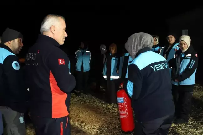 Adıyaman AFAD, arama kurtarma gönüllülerine yangın söndürme teknikleri eğitimi verdi
