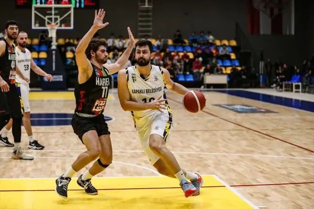 Kapaklıspor, Pizza Lazza Haremspor'a mağlup oldu