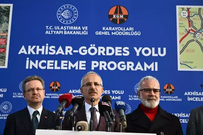 Ulaştırma Bakanı Abdulkadir Uraloğlu, Akhisar-Gördes yolunda incelemelerde bulundu