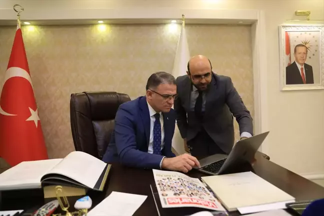 Van Valisi ve Büyükşehir Belediye Başkan Vekili Ozan Balcı, Yılın Kareleri 2023 oylamasına katıldı
